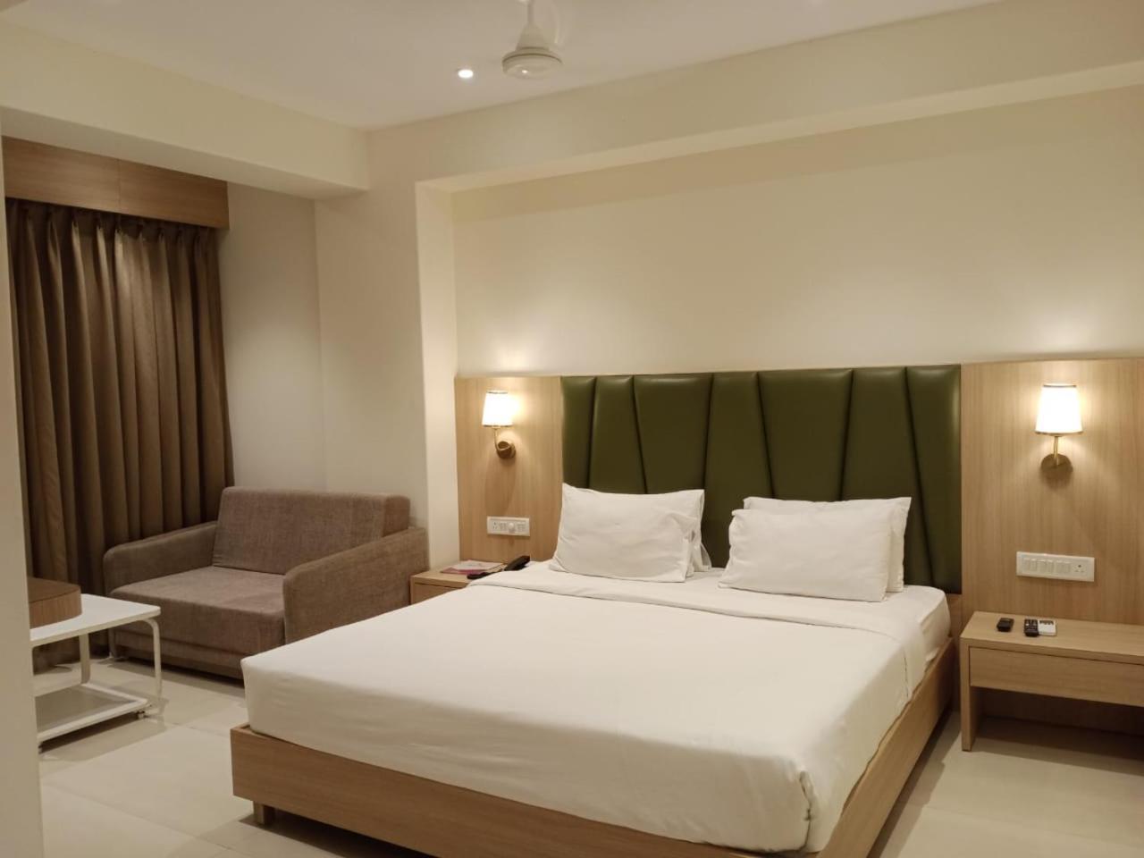 Meritas Crystal Resort Lonavala Exterior photo